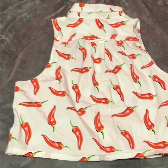 Chili button down crop top - Picture 2 of 3
